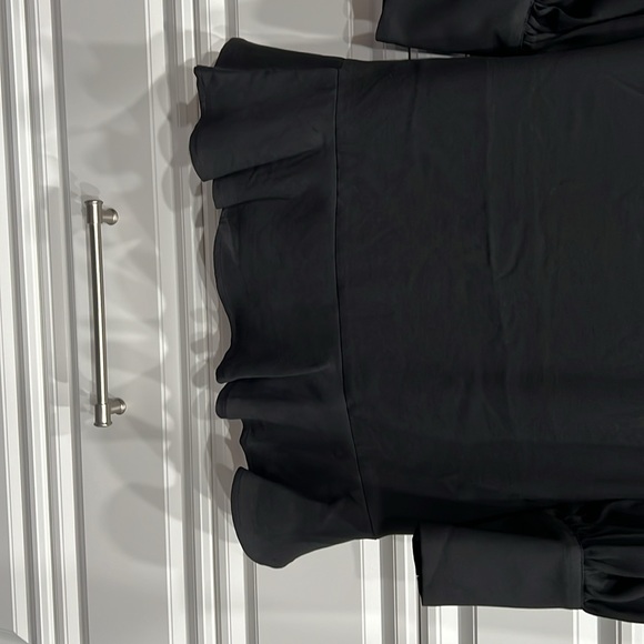 Express black dress high neck  M new w/tag
30% POLYESTER LINING:
100% POLYESTER - Picture 5 of 10